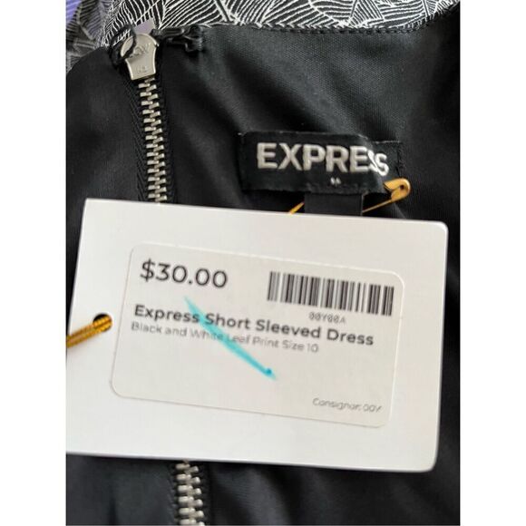 Express Size 10 Sleeveless Smocked Waist Mini Dress Black Leaf Print Cutout Back - Picture 7 of 10